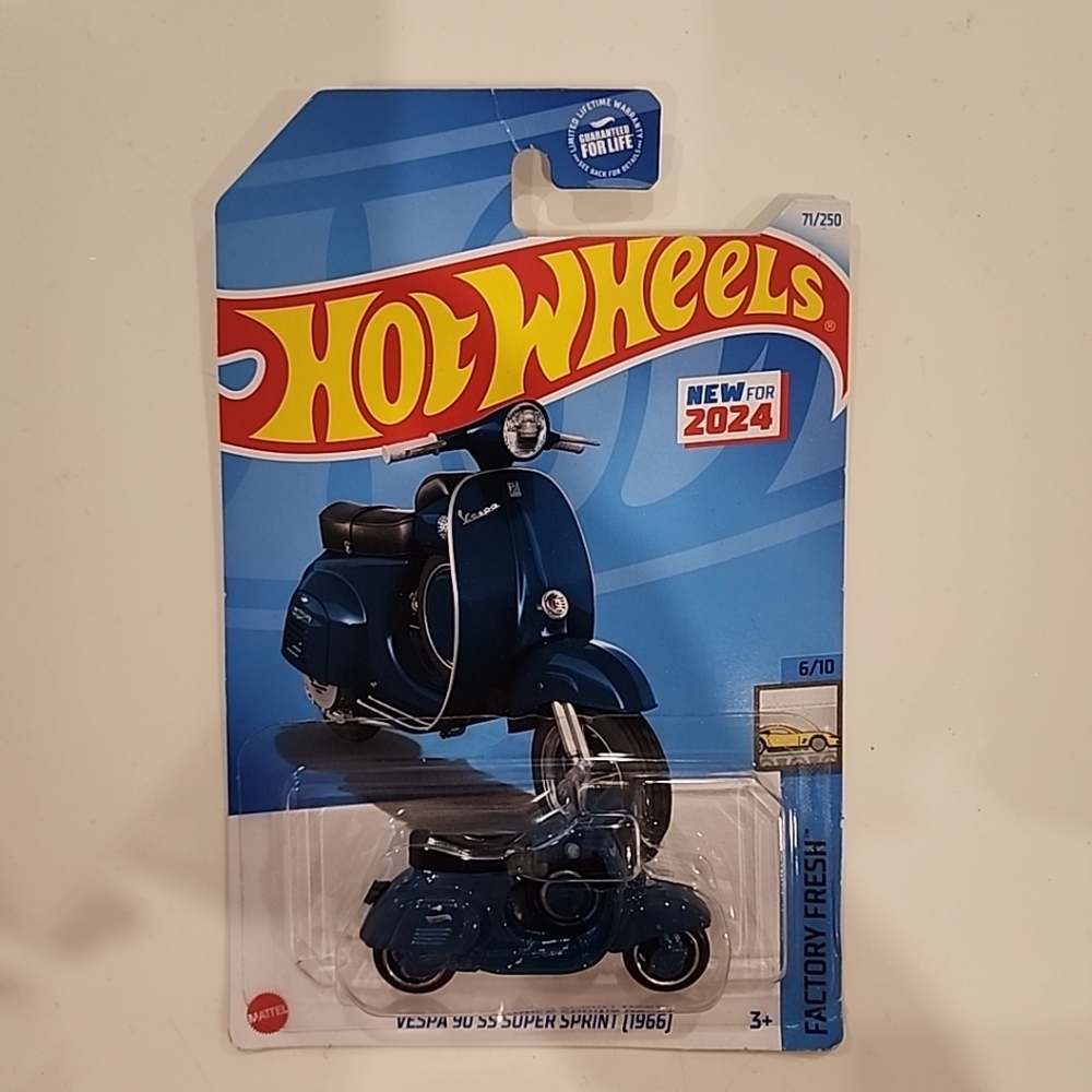 Hot Wheels Vespa 90 Super Sprint 1966 Factory Fresh